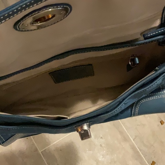 Coach Handbag - Picture 4 of 6